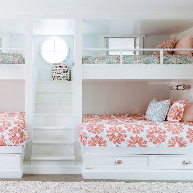 Queen Wall Bed with Desk: A Perfect Space-Saving Solution